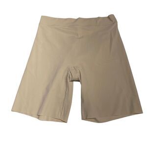 GAP Body Nude Smoothing Shorts MI0177